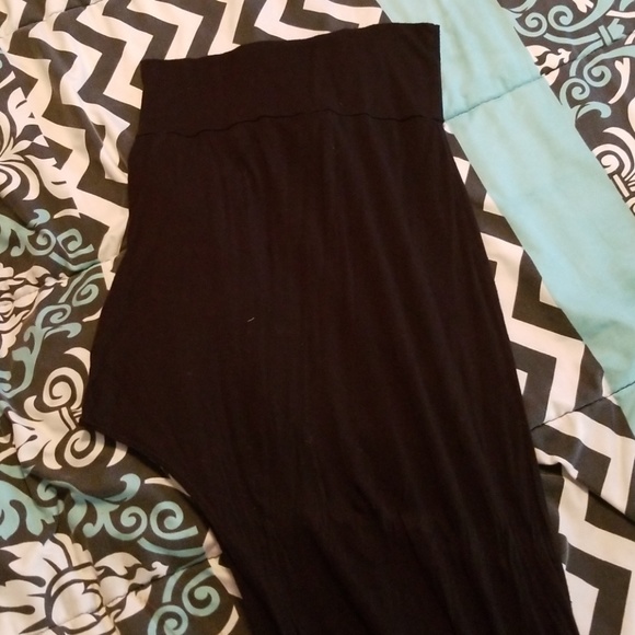 2 piece Black Maxi Skirt Bundle or free📌 - Picture 3 of 4